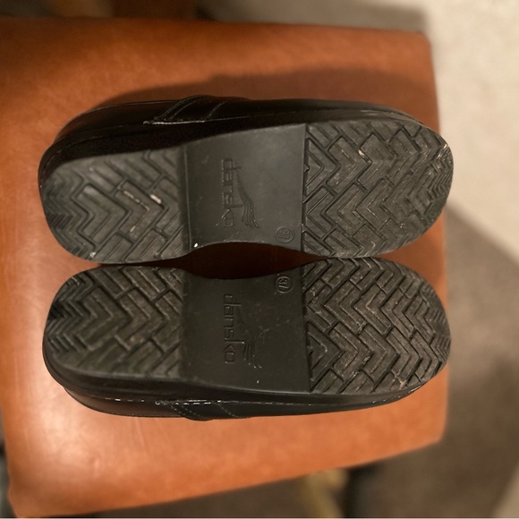 Ladies Dansko Clogs - Picture 4 of 4